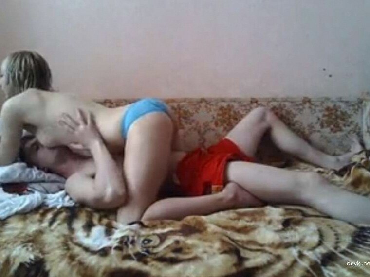 Молодая красотка обожает страстный секс и не стесняется показать это на камеру