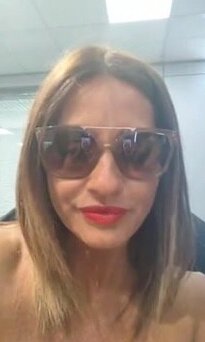 Сексуальная зрелая жена взбудоражит вас своими невероятными навыками и страстью! Представьте, как она скачет на хуе и облизывает сперму...