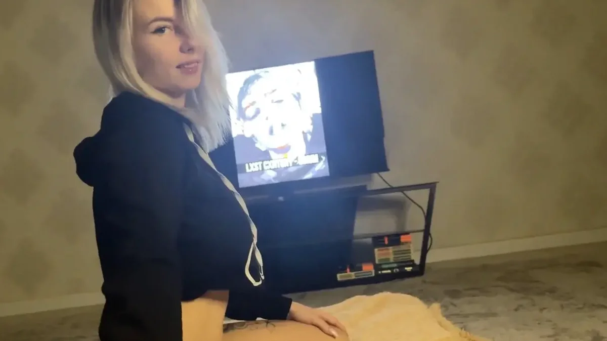 Моя жена устала от рутины и внезапно захотела страстного секса - снимаем все на камеру!