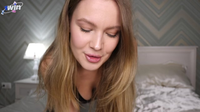 Приглашение к удовольствию: вылижи мою киску после тяжелого рабочего дня