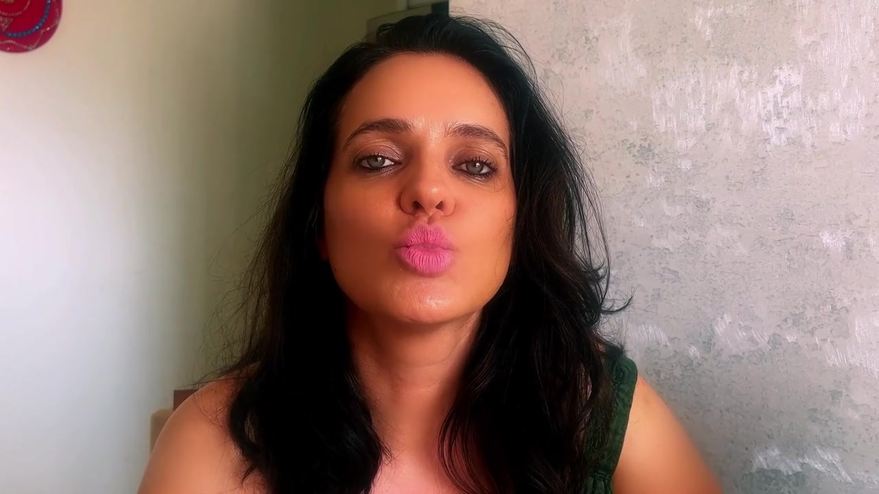 Утренняя похоть: женщина проснулась, жаждая твердого члена в своей горячей попке